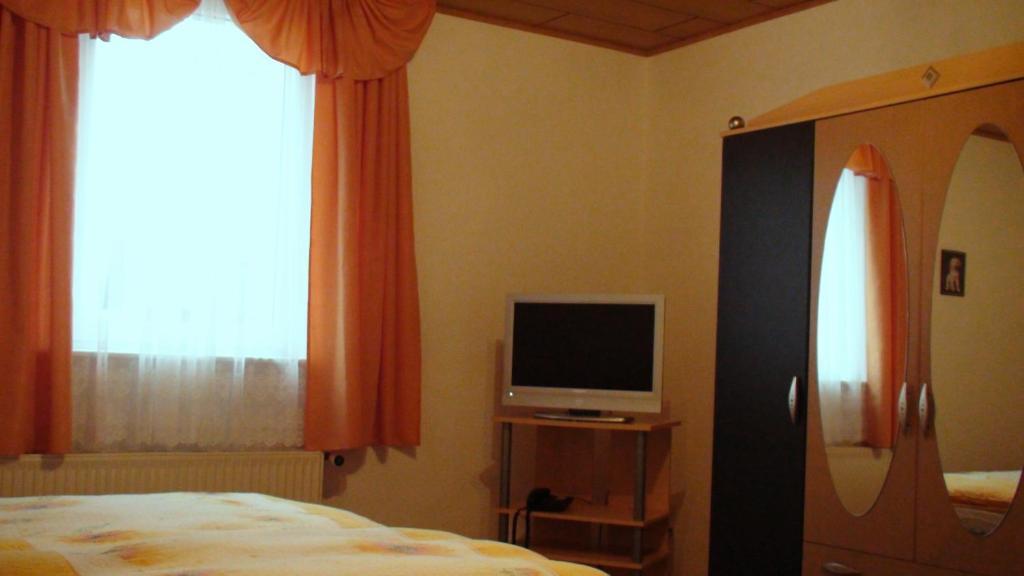 Elbterrassen Zu Brambach Hotell Dessau-Rosslau Exteriör bild