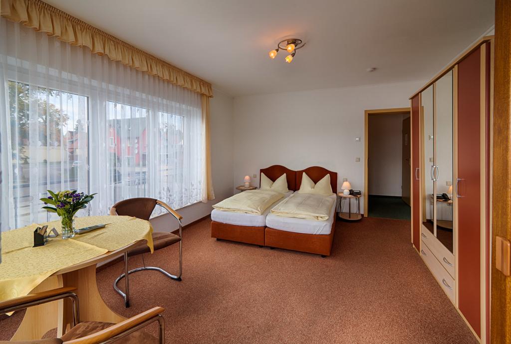 Elbterrassen Zu Brambach Hotell Dessau-Rosslau Exteriör bild
