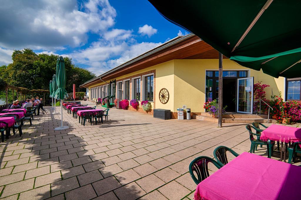 Elbterrassen Zu Brambach Hotell Dessau-Rosslau Exteriör bild