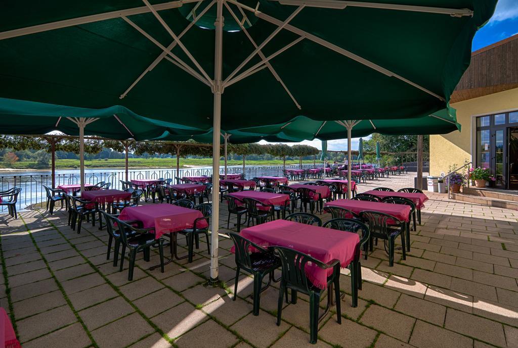 Elbterrassen Zu Brambach Hotell Dessau-Rosslau Exteriör bild