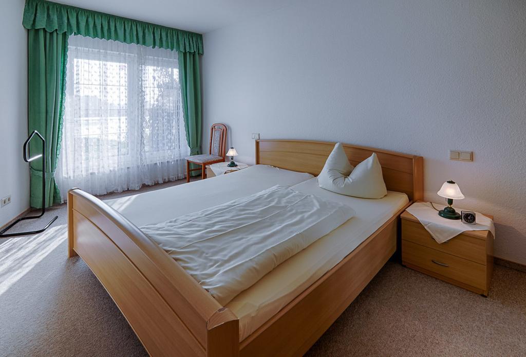 Elbterrassen Zu Brambach Hotell Dessau-Rosslau Exteriör bild