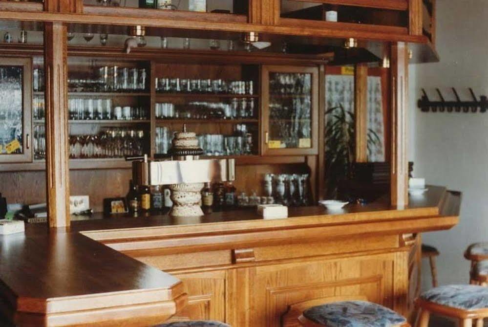 Elbterrassen Zu Brambach Hotell Dessau-Rosslau Exteriör bild